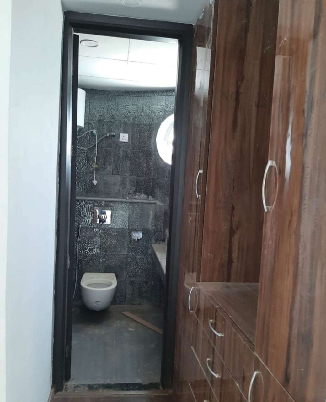 4BHK Krrish Provence Estate, Gwalpahari available for rent